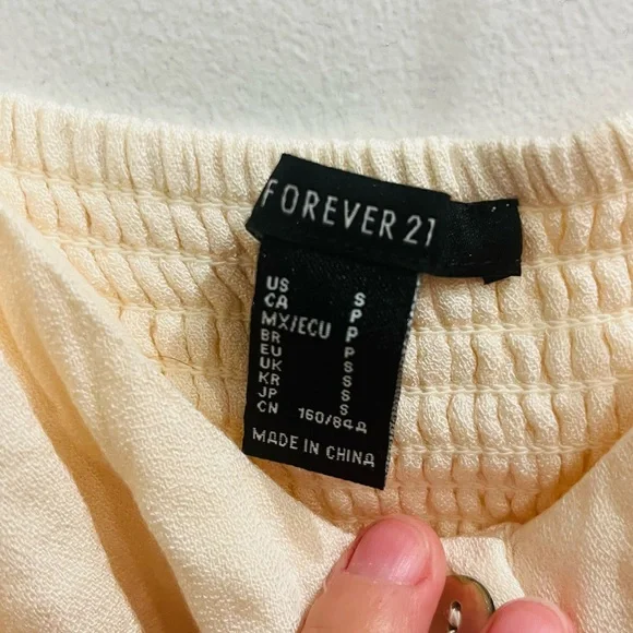 Ivory buttoned high-slit maxi dress - Picture 4 of 8